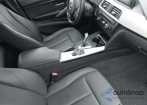 2015 BMW 320I xDrive из США, поврежденный, VIN WBA3C3G55FNT51194